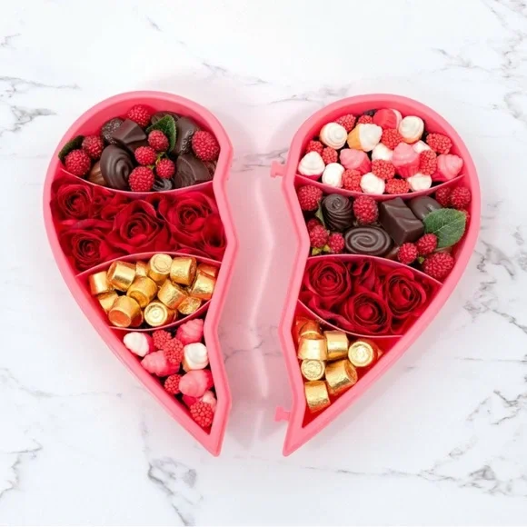 Cook with Color Valentine Best Friend Heart-Shaped Red Snack Box - Picture 2 of 7